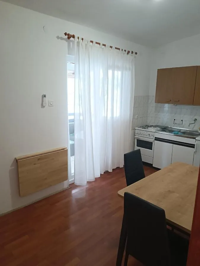 Apartments Branka- 4 Apartments In House- 1 Apartment Has Jacuzzi Вир Хорватия