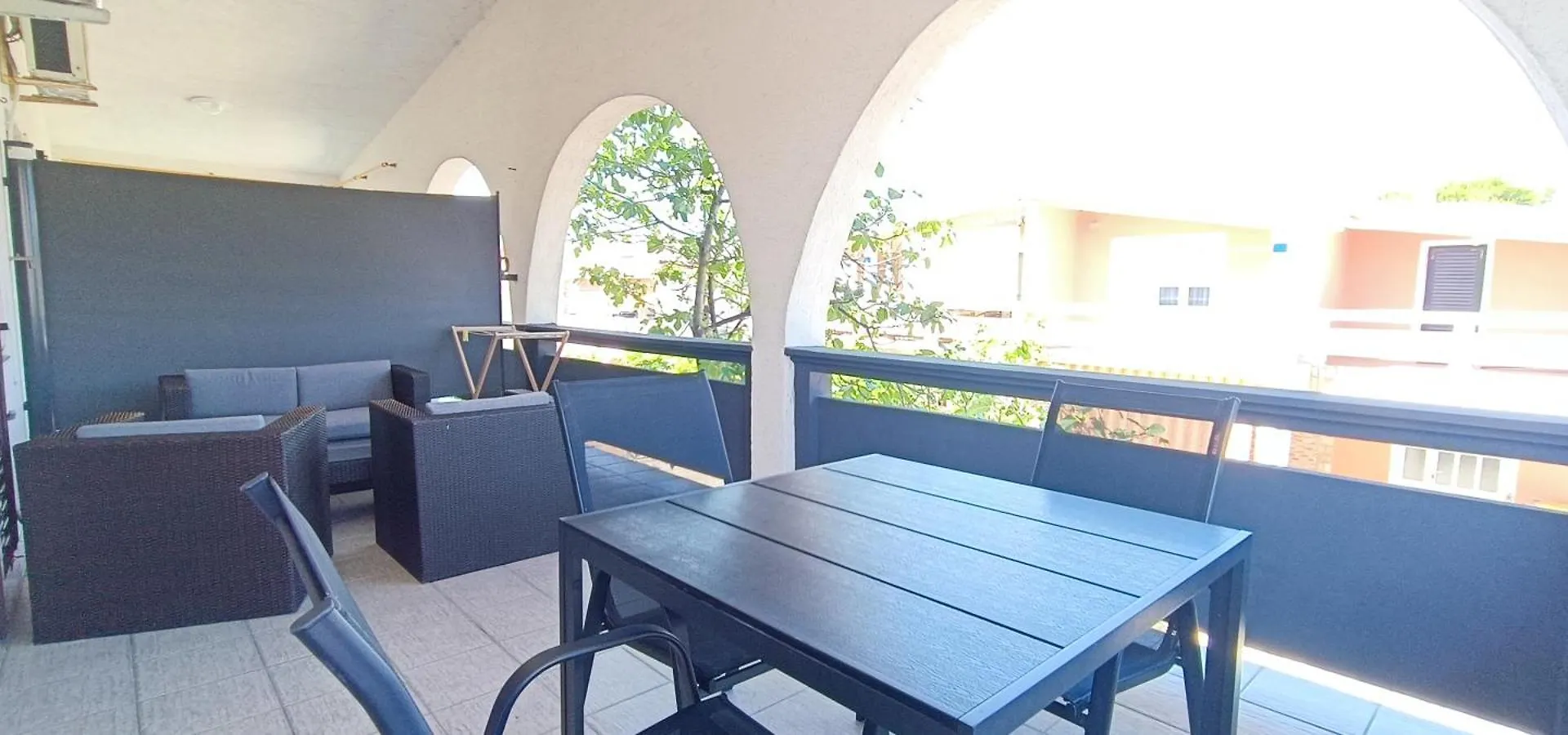 Apartments Branka- 4 Apartments In House- 1 Apartment Has Jacuzzi Vir