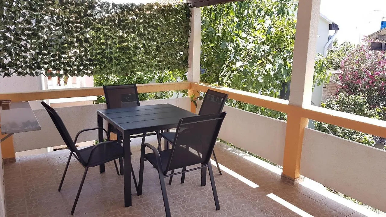 Apartments Branka- 4 Apartments In House- 1 Apartment Has Jacuzzi Vir