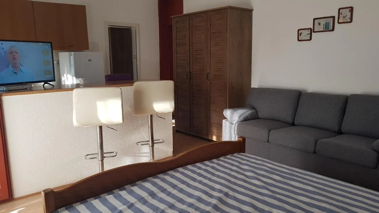 Apartments Branka- 4 Apartments In House- 1 Apartment Has Jacuzzi Vir